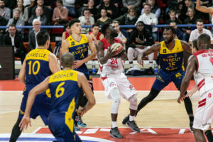 Le SLUC joue une place en demie !