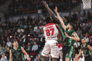 Le SLUC s’emmêle les pinceaux (84-88) !