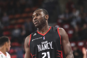 Une première réussie (71-65) !