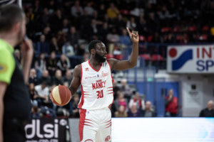 À PARIS POUR SE REFAIRE UNE SANTÉ ?